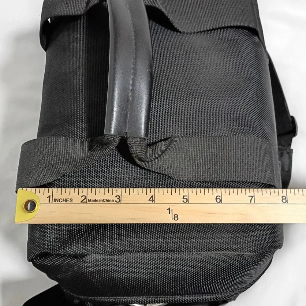 Canon 200DG Camera Bag Large Digital SLR Lens Case Gadget Black Shoulder Strap